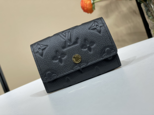 Louis Vuitton 6 Key Holder Black Monogram Leather Wallet Louis Vuitton 6 Key Holder Black Monogram Leather Wallet
