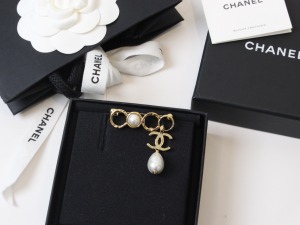 Chanel CC Coco Pearl Brooch