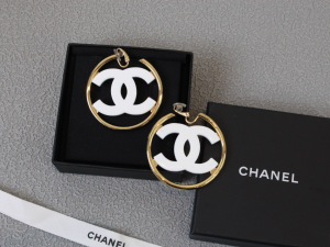 Chanel White CC Logo Round Earrings