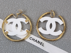 Chanel White CC Logo Round Earrings