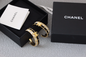 Chanel CC Earrings Black White