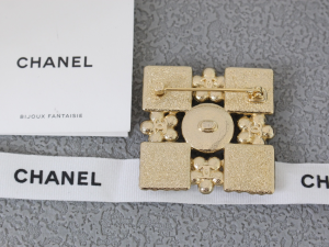 Chanel CC Logo Square Brooch