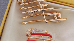 Fendi Peekaboo ISeeU Petite Earrings