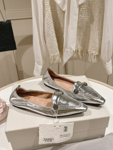 Brunello Cucinelli Feminine Monili Leather Beaded Accents Loafers Silver Brunello Cucinelli Feminine Monili Leather Beaded Accents Loafers Silver
