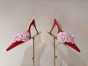 Magda Butrym Red Flower Applique Pointed Heeled Mules 105MM Magda Butrym Red Flower Applique Pointed Heeled Mules 105MM