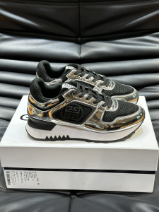 Givenchy G4 GIV 1 Silver Leather and Black Mesh Sneakers Givenchy G4 GIV 1 Silver Leather and Black Mesh Sneakers