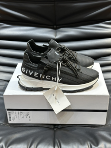 Givenchy Spectre Side Zip Logo Leather Runner Sneakers Black Givenchy Spectre Side Zip Logo Leather Runner Sneakers Black