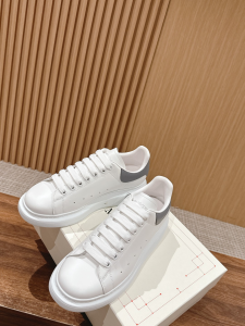 Alexander McQueen Oversized Larry Leather Sneakers White Grey Alexander McQueen Oversized Larry Leather Sneakers White Grey