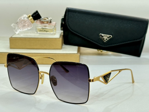 Prada Symbole Square Eyewear Sunglasses SPR09YS Purple Prada Symbole Square Eyewear Sunglasses SPR09YS Purple