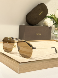 Tom Ford Jaden Polarized Navigator Eyewear Sunglasses TF1017 Beige Tom Ford Jaden Polarized Navigator Eyewear Sunglasses TF1017 Beige