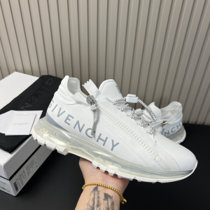 Givenchy White Spectre Zip Low Top Canvas Runner Sneakers Givenchy White Spectre Zip Low Top Canvas Runner Sneakers