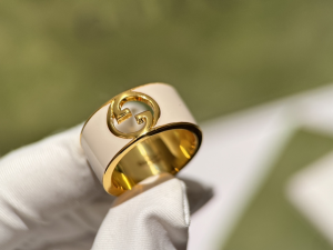Gucci Blondie GG Rings Beige