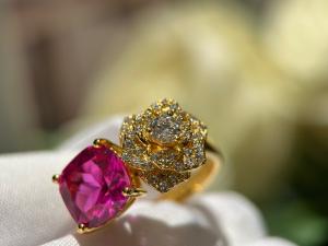 Piaget Rose Rings Yellow Gold