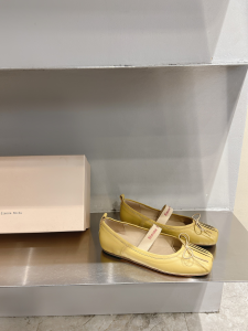 Simone Rocha Womens Yellow Leather Classic Logo Band Ballerina Flats Simone Rocha Womens Yellow Leather Classic Logo Band Ballerina Flats