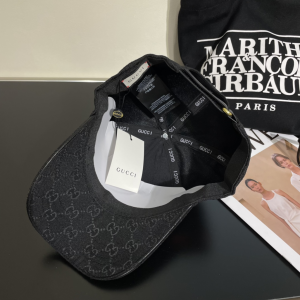 Gucci Black GG Canvas Baseball Cap Hat