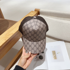 Gucci Beige GG Canvas Baseball Cap Hat