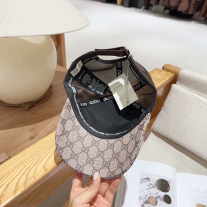 Gucci Beige GG Canvas Baseball Cap Hat