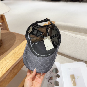 Gucci Black GG Canvas Baseball Cap Hat