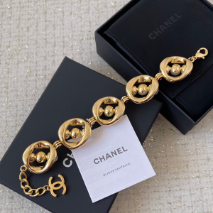 Chanel Gold Metal Pearls Necklaces