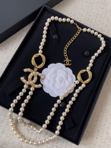 Chanel CC Logo Pearls Necklaces