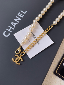 Chanel CC Logo Pearls Necklaces