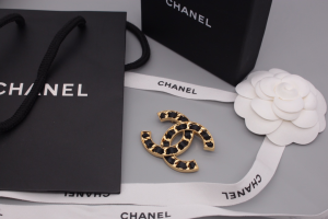 Chanel CC Black Gold Brooch