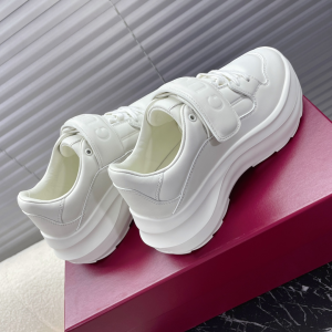 Gucci Rhyton Leather Sneakers