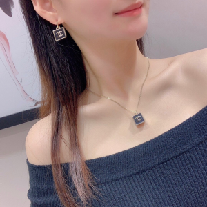 Chanel CC Logo Square Earrings Black