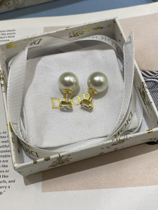 Dior Tribales Pearls Earrings