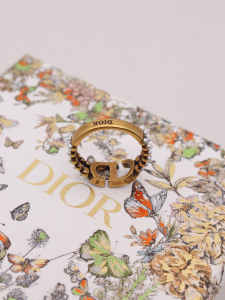 Dior 30 Montaigne Antique Gold Rings