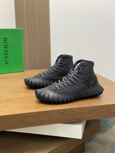 Bottega Veneta Denver Lace Up Sneakers Black Nylon with 3D Knurled Rubber Bottega Veneta Denver Lace Up Sneakers Black Nylon with 3D Knurled Rubber