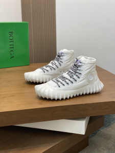 Bottega Veneta Denver Lace Up Sneakers White Nylon with 3D Knurled Rubber Bottega Veneta Denver Lace Up Sneakers White Nylon with 3D Knurled Rubber