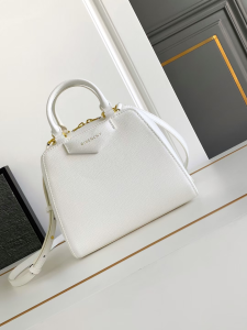 Givenchy Antigona Cube mini leather top handle bag White Givenchy Antigona Cube mini leather top handle bag White