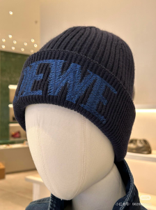 Loewe Logo Knitted Wool Beanie Black