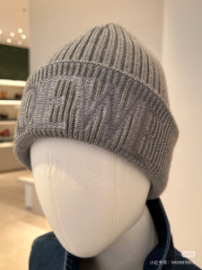 Loewe Logo Knitted Wool Beanie Grey
