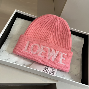 Loewe Logo Knitted Wool Beanie Pink