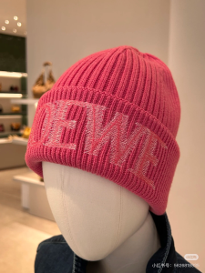 Loewe Logo Knitted Wool Beanie Pink