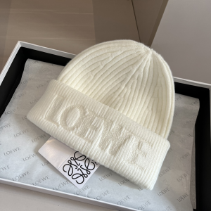 Loewe Logo Knitted Wool Beanie White