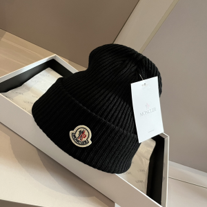 Moncler Knitted Wool Beanie Black