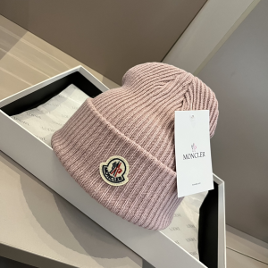 Moncler Knitted Wool Beanie Pink