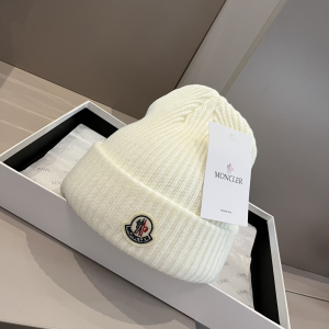 Moncler Knitted Wool Beanie White