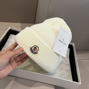 Moncler Knitted Wool Beanie White