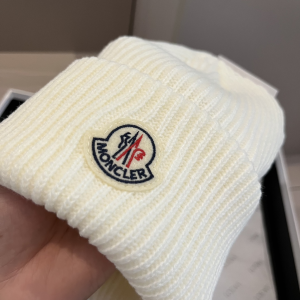 Moncler Knitted Wool Beanie White