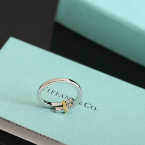 Tiffany Edge Diamonds Rings