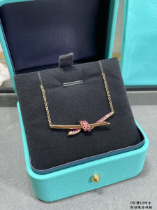 Tiffany Knot Diamonds Pendant Necklaces