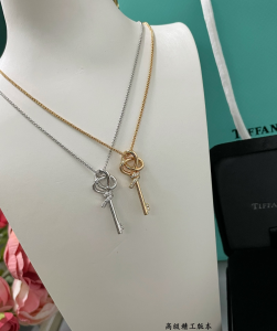 Tiffany Knot Key Diamonds Pendant Necklaces