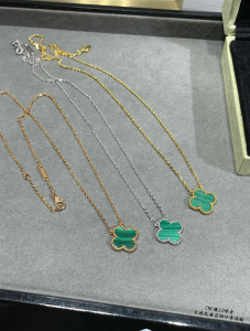 Van Cleef Arpels Vintage Alhambra Pendant Necklaces Green Van Cleef Arpels Vintage Alhambra Pendant Necklaces Green