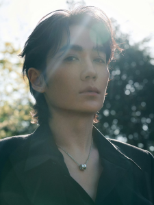 Chopard Ice Cube Pendant Necklaces