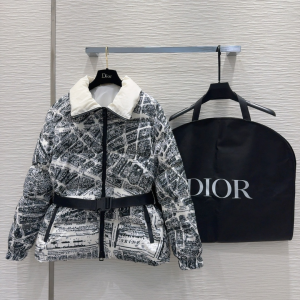 Dior DiorAlps Belted Puffer Jacket White and Black Padded Technical Taffeta with Plan de Paris Motif Dior DiorAlps Belted Puffer Jacket White and Black Padded Technical Taffeta with Plan de Paris Motif