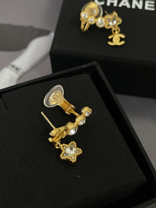 Chanel CC Diamond Star Earrings Gold